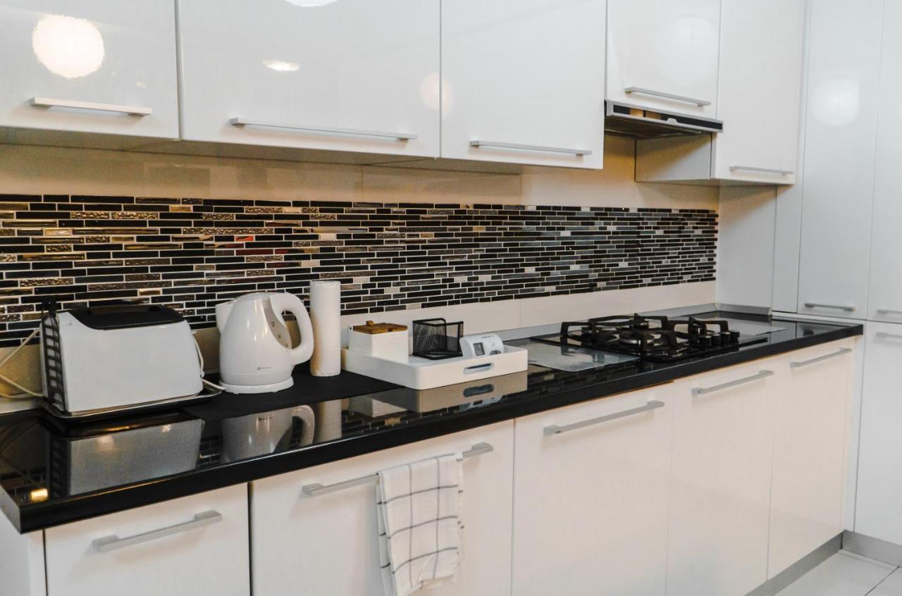 Vila Carolina Apulum Villa Alba Iulia Exteriör bild